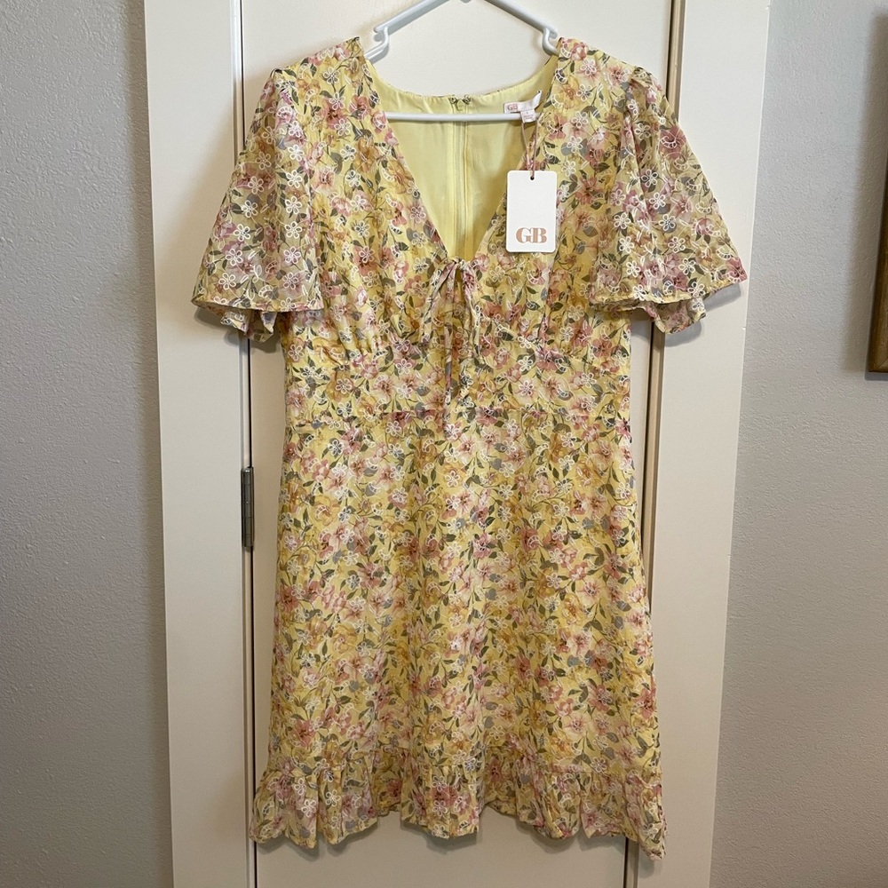 Gianni Bini GB embroidered ruffle hem floral dress
